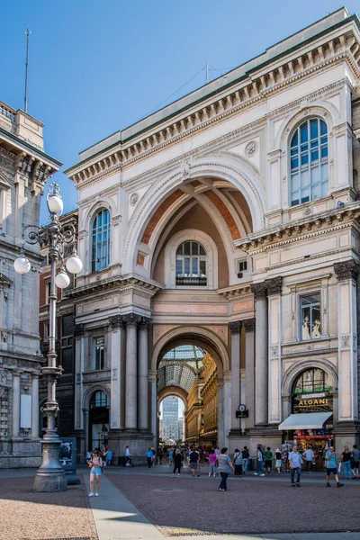 Milan, Italy - 2019 년 6 월 30 일 : view of Galleria Vittorio emmanele — 스톡 사진