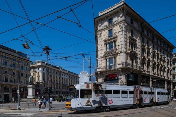 Milan, Italie - 30 juin 2019 : Vue de la Piazza Cordusio — Photo