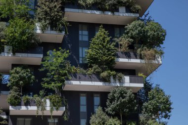 Milan, İtalya - 30 Haziran 2019: Dikey Orman Görünümü - Bosco ver