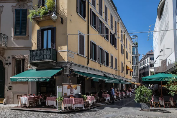 Milan, Italy - 30 June 2019: View of Zona Brera, italian oldtown — Stock Photo, Image
