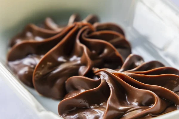 Schokoladencreme Auf Einem Teller — Stockfoto