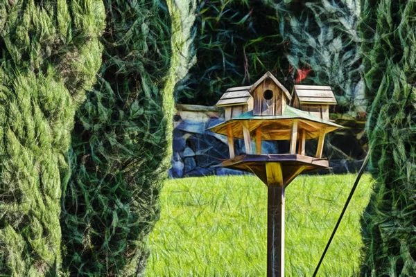 Vogel Huis Tussen Pijnbomen Natuur — Stockfoto