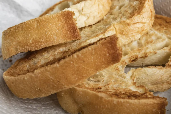 Close Van Geroosterd Brood Segmenten Plaat — Stockfoto