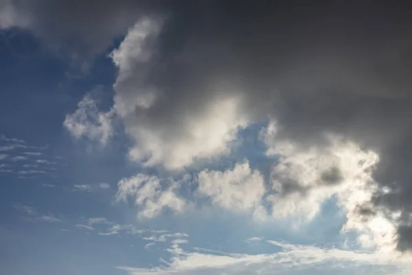 多云天气的空中运动 — 图库照片