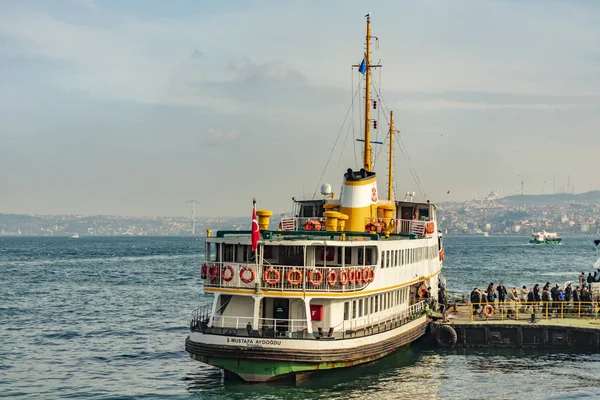 Κωνσταντινούπολη Τουρκία Δεκέμβριος 2018 Πόλη Όπου Συναντιούνται Ήπειροι Θέα Στην — Φωτογραφία Αρχείου