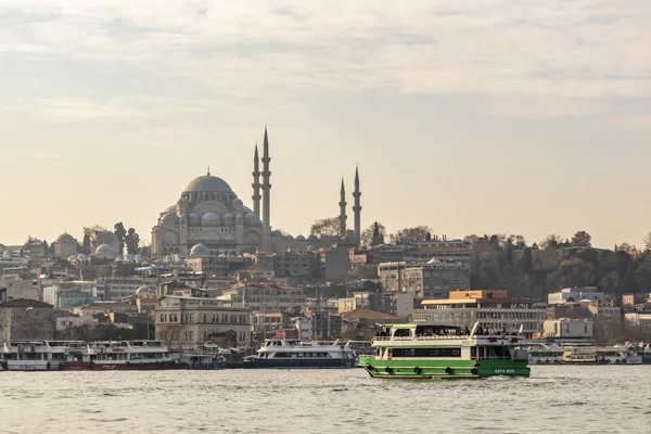 İstanbul, Türkiye-Aralık 31,12,2018. Kıtaların buluştuğu şehir. şehir manzaralı ve istanbul'dan cityscape
