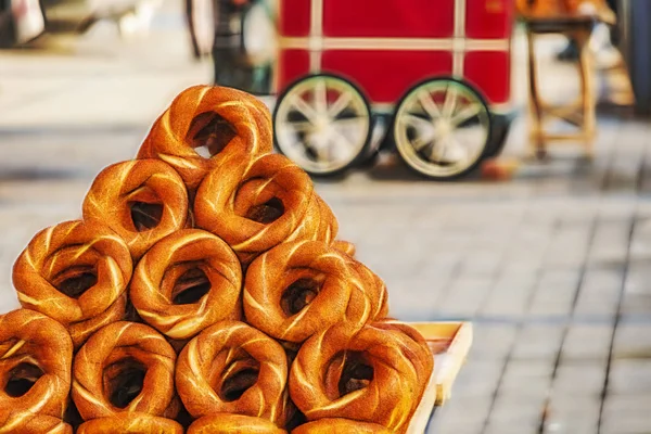 Close Van Klaar Eten Van Turkse Bagel Genaamd Simit Met — Stockfoto