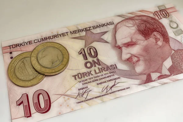 用土耳其硬币关闭土耳其钞票 — 图库照片