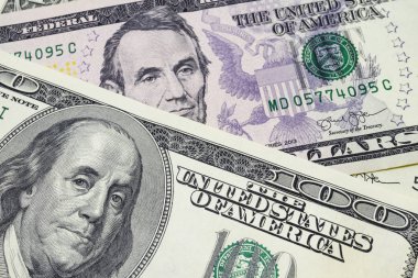  Dünya Ticaret ve ekonomik sistemin bir parçası olarak banknot dolar yığını