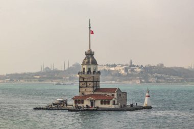 Üsküdar, istanbul, Türkiye-Mart 16,2019. istanbul boğaz ve şehir görünümünden insanlar ve turistler, kızlık Kulesi.