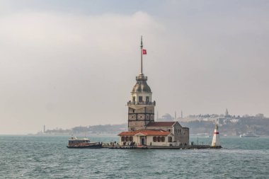 Üsküdar, istanbul, Türkiye-Mart 16,2019. istanbul boğaz ve şehir görünümünden insanlar ve turistler, kızlık Kulesi.