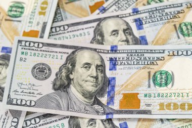  Dünya Ticaret ve ekonomik sistemin bir parçası olarak banknot dolar yığını