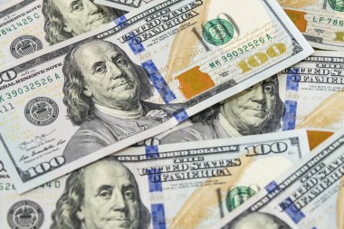  Dünya Ticaret ve ekonomik sistemin bir parçası olarak banknot dolar yığını