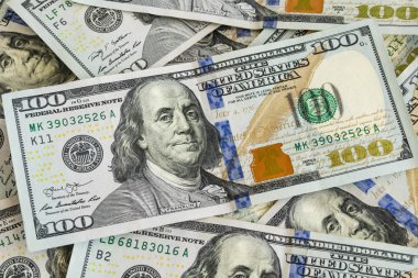  Dünya Ticaret ve ekonomik sistemin bir parçası olarak banknot dolar yığını