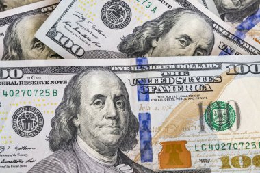  Dünya Ticaret ve ekonomik sistemin bir parçası olarak banknot dolar yığını