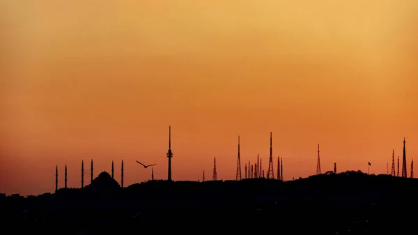 Eminonu Isztambul Törökország Március 2019 Camlica Mecset Városkép Silhouette Kilátást — Stock Fotó