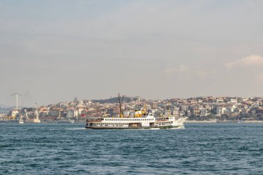 sarayburnu,istanbul,türkiye-mart 23,2019. cityscape ve şehir hatları feribot ile İstanbul sarayburnu görünümü.
