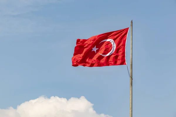 Drapeau Turc Rouge Avec Lune Étoile Sur Mât — Photo