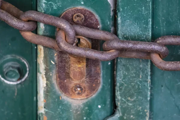 Close Old Rusty Lock Thick Chain — Stock Photo, Image