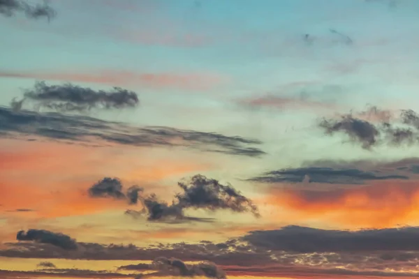 Чудові Барвисті Хмари Вечірньому Небі — стокове фото