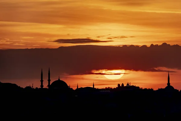 Sunrise Stad Silhouet Met Moskee Istanbul — Stockfoto