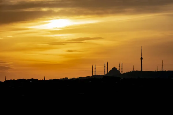 Nascer Sol Silhueta Cidade Com Mesquita Istanbul — Fotografia de Stock
