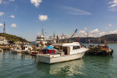 sariyer,istanbul,turkey- 21 Nisan 2019.istanbul boğaz ve balıkçı tekneleri ile sarıyer ilçesinden genel görünüm.