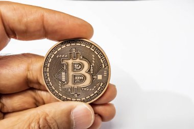 cyripto para madenciliği. fiziksel bitcoin sikke kadar yakın.