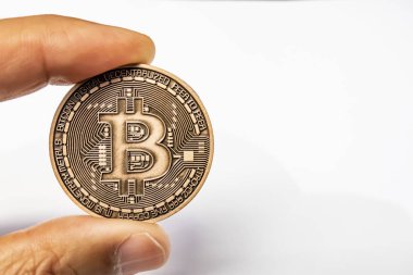 cyripto para madenciliği. fiziksel bitcoin sikke kadar yakın.