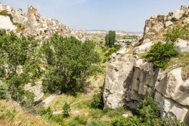 Göreme,Nevşehir,Türkiye- 29 Mayıs 2019.Türkiye'nin Unesco Dünya Mirası listesinde yer alan Göreme Açık Hava Müzesi, Kapadokya güzergahının vazgeçilmez duraklarından biridir. Göreme açık hava müzesinden genel görünüm.