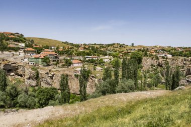 Ihlara,Aksaray,Türkiye-30 Mayıs 2019.Ihlara Vadisi (Peristrema Manastırı) veya Ihlara Geçidi, Türkiye'nin yürüyüş gezileri için en ünlü vadisidir. Ihlara köyü ve vadisinden yeşil doğa manzarası