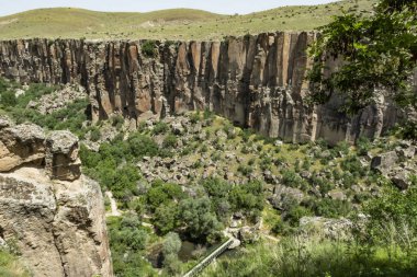 Ihlara,Aksaray,Türkiye-30 Mayıs 2019.Ihlara Vadisi (Peristrema Manastırı) veya Ihlara Geçidi, Türkiye'nin yürüyüş gezileri için en ünlü vadisidir. Ihlara Vadisi'nden yeşil doğa manzarası