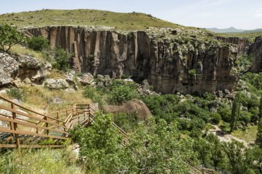Ihlara,Aksaray,Türkiye-30 Mayıs 2019.Ihlara Vadisi (Peristrema Manastırı) veya Ihlara Geçidi, Türkiye'nin yürüyüş gezileri için en ünlü vadisidir. Ihlara Vadisi'nden yeşil doğa manzarası
