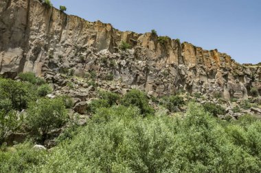 Ihlara,Aksaray,Türkiye-30 Mayıs 2019.Ihlara Vadisi (Peristrema Manastırı) veya Ihlara Geçidi, Türkiye'nin yürüyüş gezileri için en ünlü vadisidir. Ihlara Vadisi'nden yeşil doğa manzarası