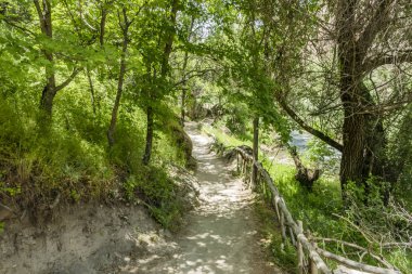Ihlara,Aksaray,Türkiye-30 Mayıs 2019.Ihlara Vadisi (Peristrema Manastırı) veya Ihlara Geçidi, Türkiye'nin yürüyüş gezileri için en ünlü vadisidir. Ihlara Vadisi'nden yeşil doğa manzarası