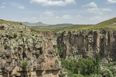 Ihlara,Aksaray,Türkiye-30 Mayıs 2019.Ihlara Vadisi (Peristrema Manastırı) veya Ihlara Geçidi, Türkiye'nin yürüyüş gezileri için en ünlü vadisidir. Ihlara Vadisi'nden yeşil doğa manzarası