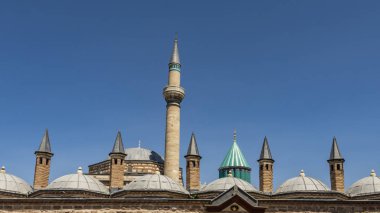 Konya,Türkiye-5 Haziran 2019.Yeşil Türbe veya Yeşil Kubbe olarak bilinen Mevlana Müzesi.Mevlana Müzesi ve Selimiye Camii Konya'da bulunmaktadır..