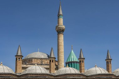 Konya,Türkiye-5 Haziran 2019.Yeşil Türbe veya Yeşil Kubbe olarak bilinen Mevlana Müzesi.Mevlana Müzesi ve Selimiye Camii Konya'da bulunmaktadır..