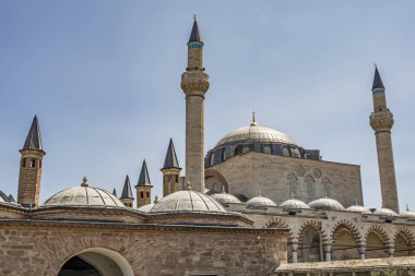 Konya,Türkiye-5 Haziran 2019.Yeşil Türbe veya Yeşil Kubbe olarak bilinen Mevlana Müzesi.Mevlana Müzesi ve Selimiye Camii Konya'da bulunmaktadır..