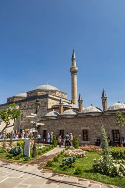 Konya,Türkiye-5 Haziran 2019.Yeşil Türbe veya Yeşil Kubbe olarak bilinen Mevlana Müzesi.Mevlana Müzesi ve Selimiye Camii Konya'da bulunmaktadır..