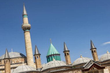 Konya,Türkiye-5 Haziran 2019.Yeşil Türbe veya Yeşil Kubbe olarak bilinen Mevlana Müzesi.Mevlana Müzesi ve Selimiye Camii Konya'da bulunmaktadır..