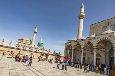 Konya,Türkiye-5 Haziran 2019.Yeşil Türbe veya Yeşil Kubbe olarak bilinen Mevlana Müzesi.Mevlana Müzesi ve Selimiye Camii Konya'da bulunmaktadır..