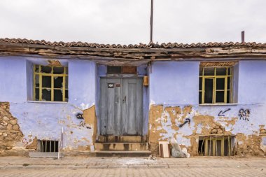 iznik.bursa,türkiye- 14 Temmuz 2019. İznik olarak bilinen İznik, eski çağlardan beri İznik Gölü'nün doğu kıyısında yer almaktadır. İznik'teki eski ve tarihi binalardan görünüm.