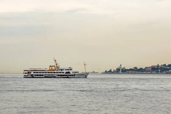 Bosporus Istanbul Pavo Mayo 2019 Istanbul Bósforo Una Maravillosa Naturaleza —  Fotos de Stock