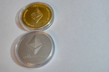 cyripto para madenciliği. fiziksel kripto para sikke yakın.