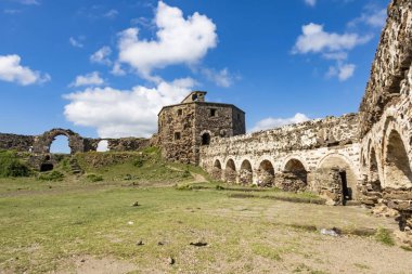istanbul,turkey-july 28,2019.stanbul,Boğaziçi karadenize yakın Rumeli Feneri Kalesi ile size harika bir doğa ve şehir manzarası sunar.
