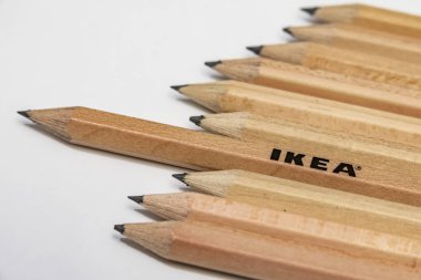 istanbul,türkiye-2 Ağustos 2019. beyaz arka plan üzerinde ikea kalemler kadar yakın.