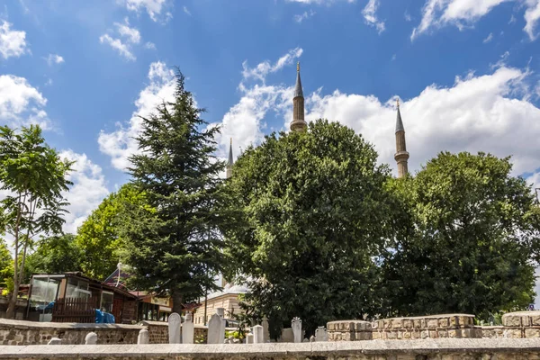 土耳其埃迪尔内 2019年8月4日 塞利米耶清真寺是一座奥斯曼帝国清真寺 位于埃迪尔内市 塞利米耶清真寺的一般景观 — 图库照片