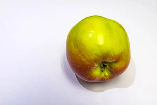 Neue Ernte Frische Äpfel Auf Weißem Hintergrund — Stockfoto