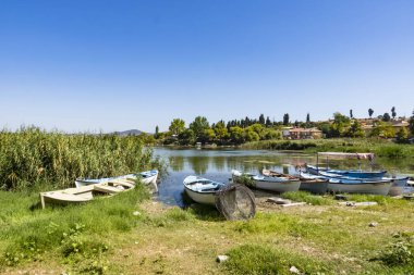 golyazi,bursa,türkiye-12 Ağustos 2019. Bursa'da Uluabat gölü kıyısındaki Gölyazı köyü. Gölyazı'dan Manzara